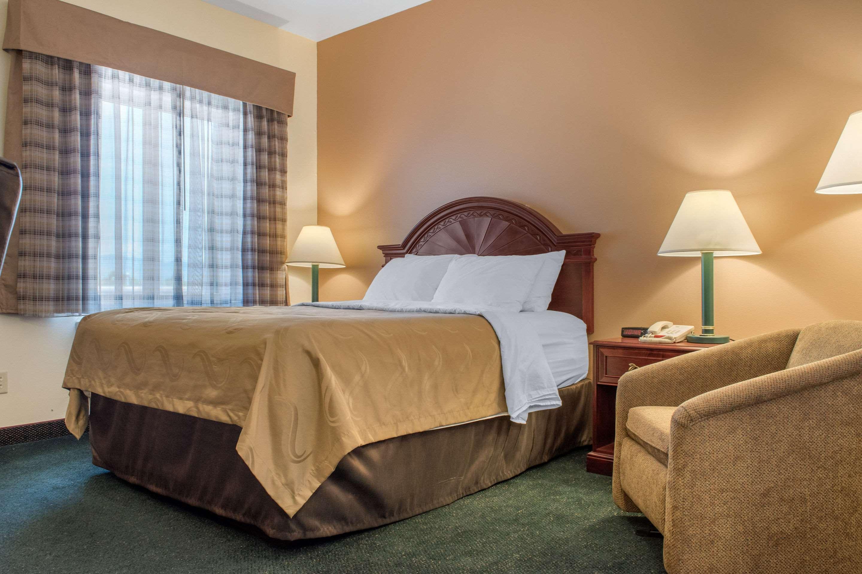 Quality Inn הלנה מראה חיצוני תמונה
