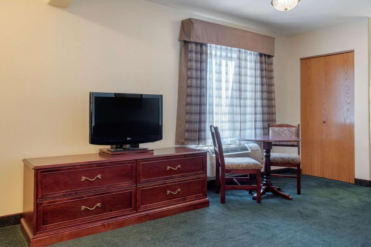 Quality Inn הלנה מראה חיצוני תמונה