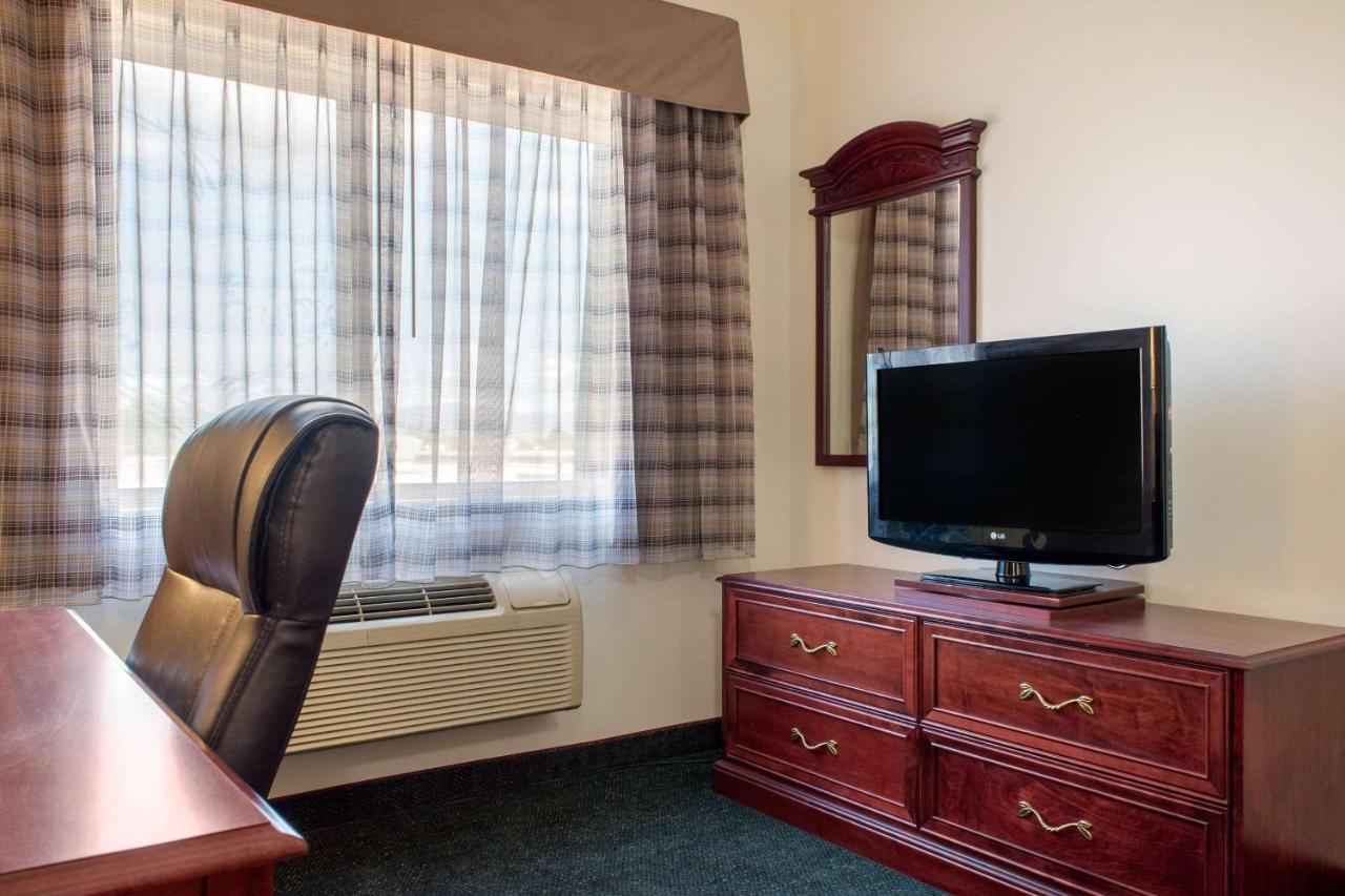 Quality Inn הלנה מראה חיצוני תמונה